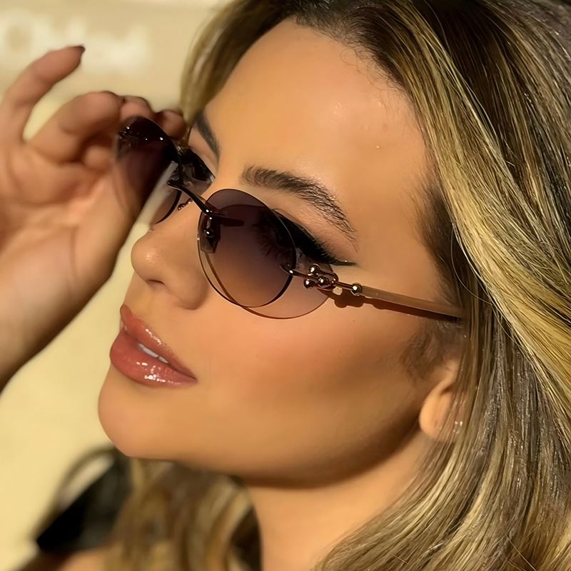 New Metal Frameless Oval Woman - Women'S Fashion Eyewear 评论和价格