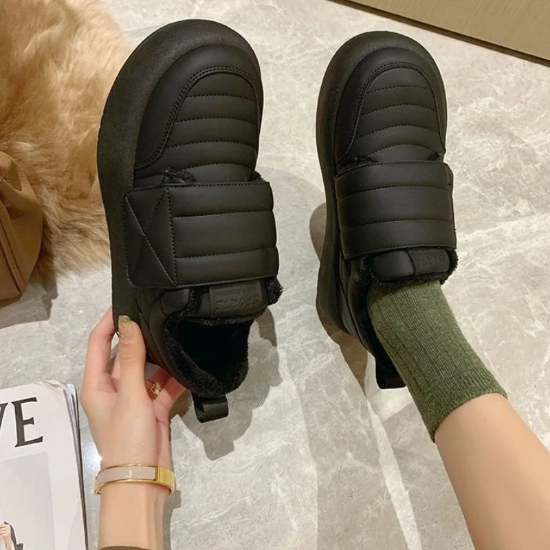 Soft White Tokyo Fashion Warm  - Women'S Fashion Velcro Sneakers 评论和价格