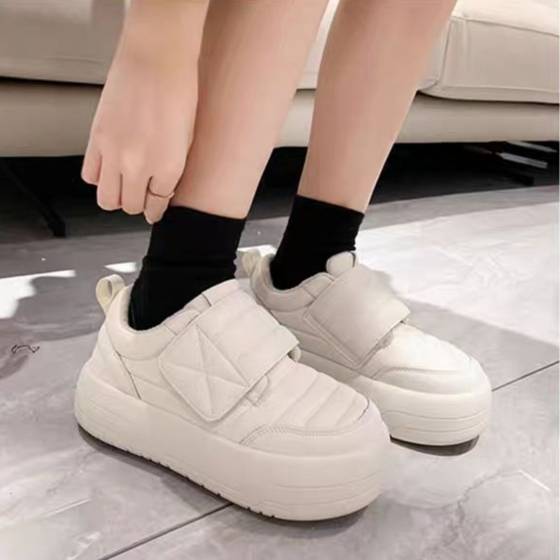 Soft White Tokyo Fashion Warm  - Women'S Fashion Velcro Sneakers 评论和价格