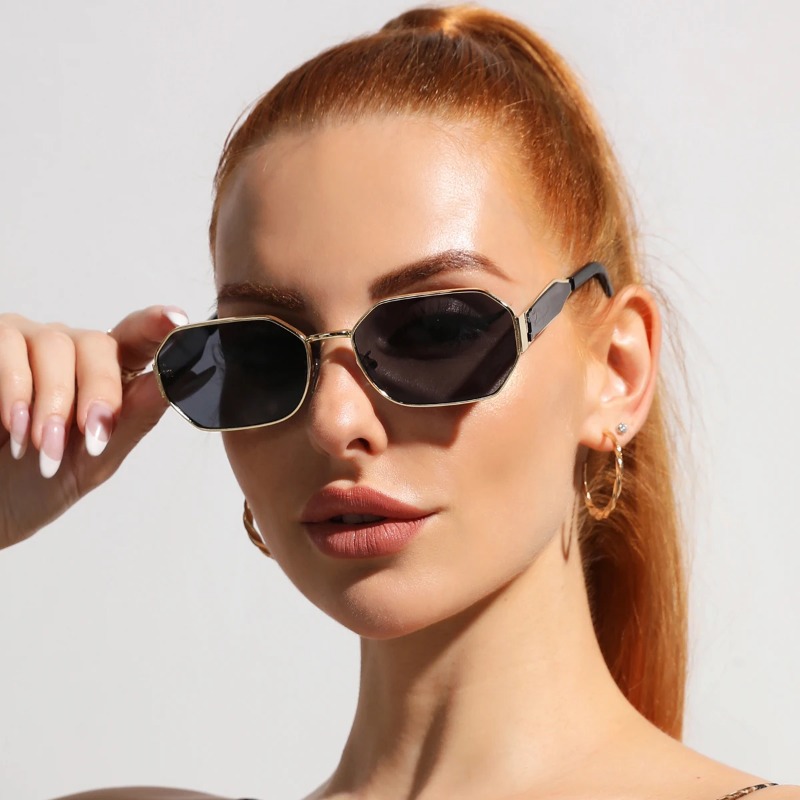 New Fashion Vintage Sunglasses - Women'S Fashion Eyewear 评论和价格