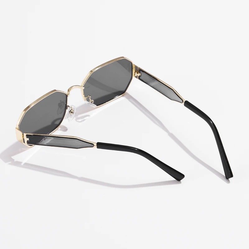 New Fashion Vintage Sunglasses - Women'S Fashion Eyewear 评论和价格