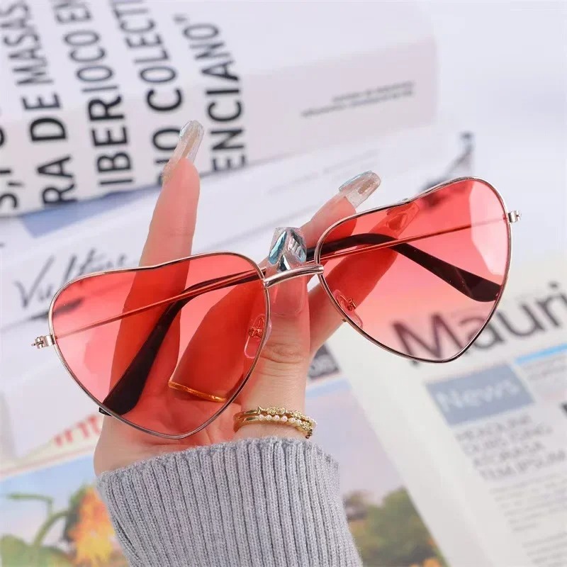 Fashion Heart Shaped Metal Sun - Women'S Fashion Eyewear 评论和价格
