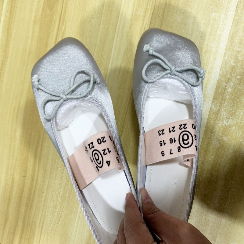 New Women's Mary Jane Shoes Ex - Women Fashion Designers 评论和价格